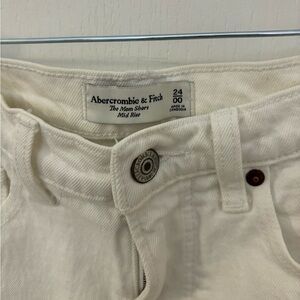 White Abercrombie & Fitch mid rise curve love shorts